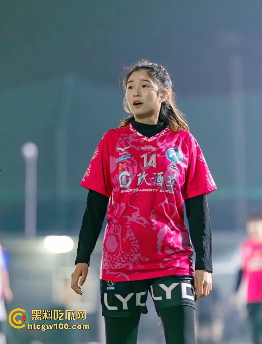 广州豹足球队员【唐天翼】爆出惊天丑闻,被女友实锤出轨女足【马丹娜】聊天记录暧昧短信曝光全网!-3