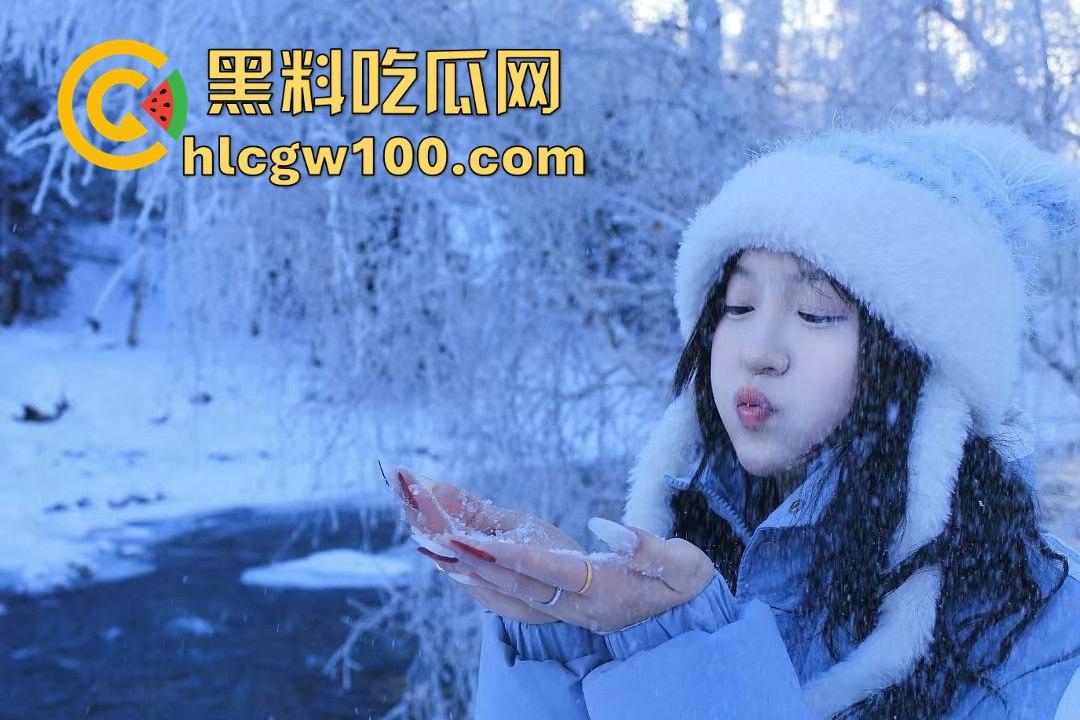 青岛熟女【薛萍】淫乱3P还群里直播!两个单男轮番上阵,骚浪程度直接封神,这谁敢娶回家啊?-11