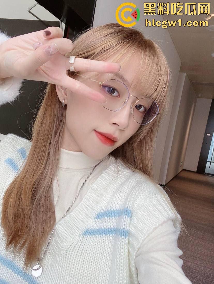 瓜友约炮极品清纯妹子【李雪莹】!表面纯洁无瑕,私下却道具自慰,骚气满满!独家爆料流出!-3