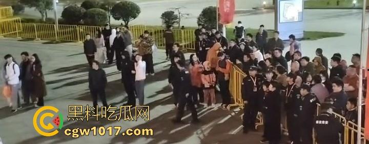 浙BA篮球联赛爆发大冲突!绍兴球队输不起,打完后还要打球员,真应了那句话,喝绍兴黄酒,打各地朋友!-10