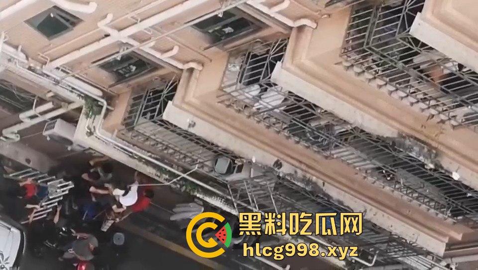 深圳离谱男自杀!上吊不够,还跳楼!楼下邻居吓得魂都飞了!-3
