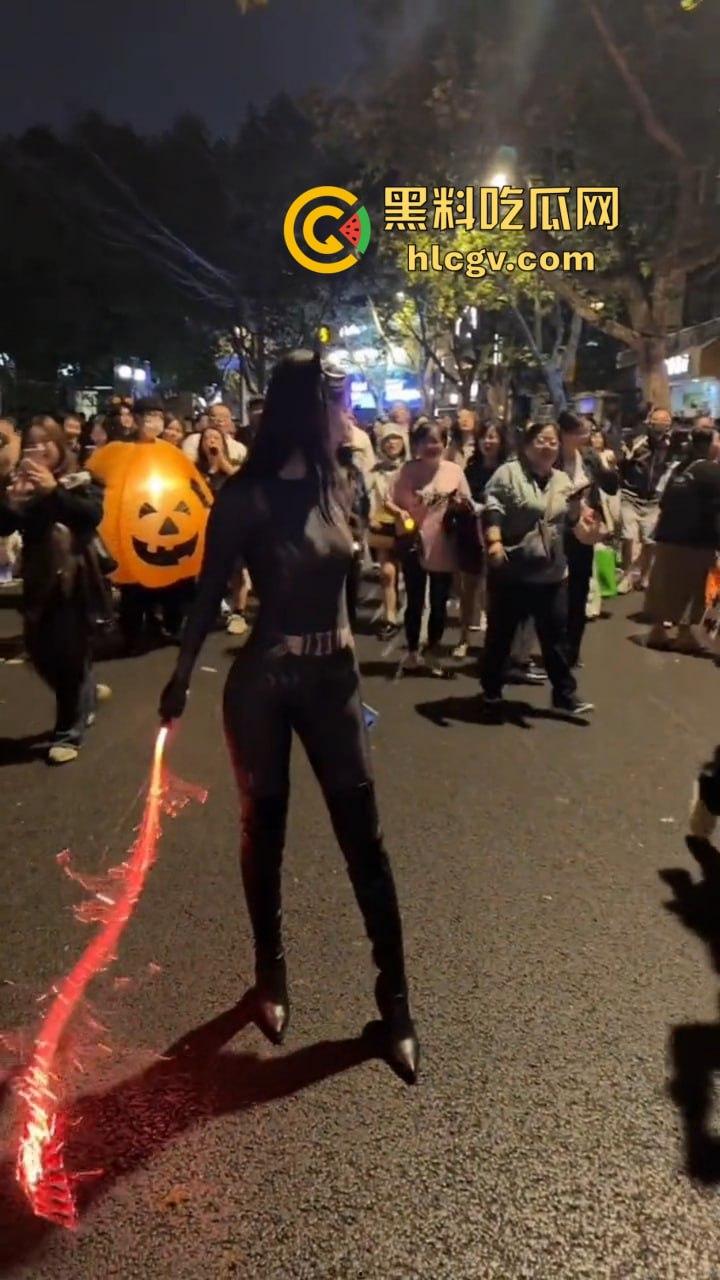 魔都万圣节夜晚骚鸡满街遍布,COS服装养眼又勾魂!上海这波夜生活『许文强』都说真香!-11