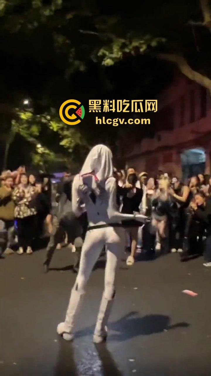 魔都万圣节夜晚骚鸡满街遍布,COS服装养眼又勾魂!上海这波夜生活『许文强』都说真香!-17
