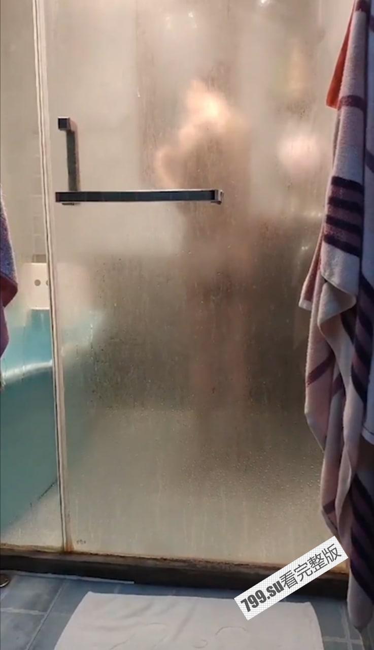 南航反差婊 陆琴 老实人接盘后 发现老婆手机里过往视频-2