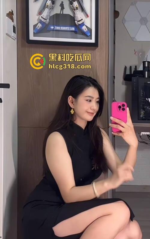 抖音极品微胖网红【都有】约炮金主视频曝光，丰乳肥臀激情后入，紧致蜜穴被猛操 淫叫连连！-6