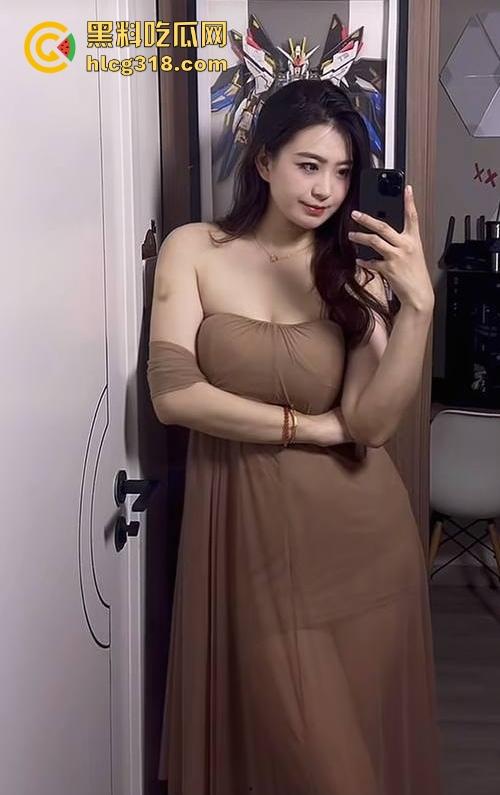 抖音极品微胖网红【都有】约炮金主视频曝光，丰乳肥臀激情后入，紧致蜜穴被猛操 淫叫连连！-8