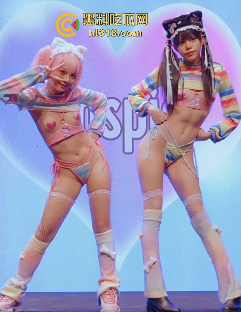 台湾COSPIE同人动漫展!性感嫩模上演暴露cos,衣着寸缕展示巨乳翘臀,纯纯的女优比脱衣大会!-10