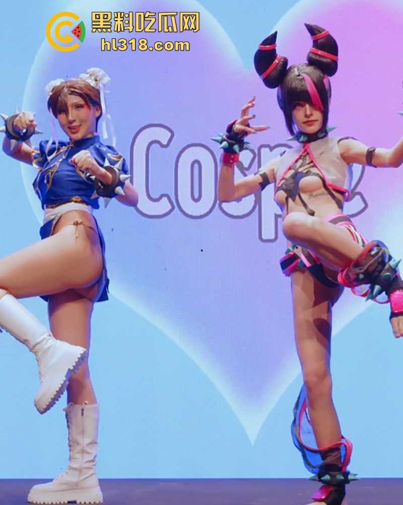 台湾COSPIE同人动漫展!性感嫩模上演暴露cos,衣着寸缕展示巨乳翘臀,纯纯的女优比脱衣大会!-11