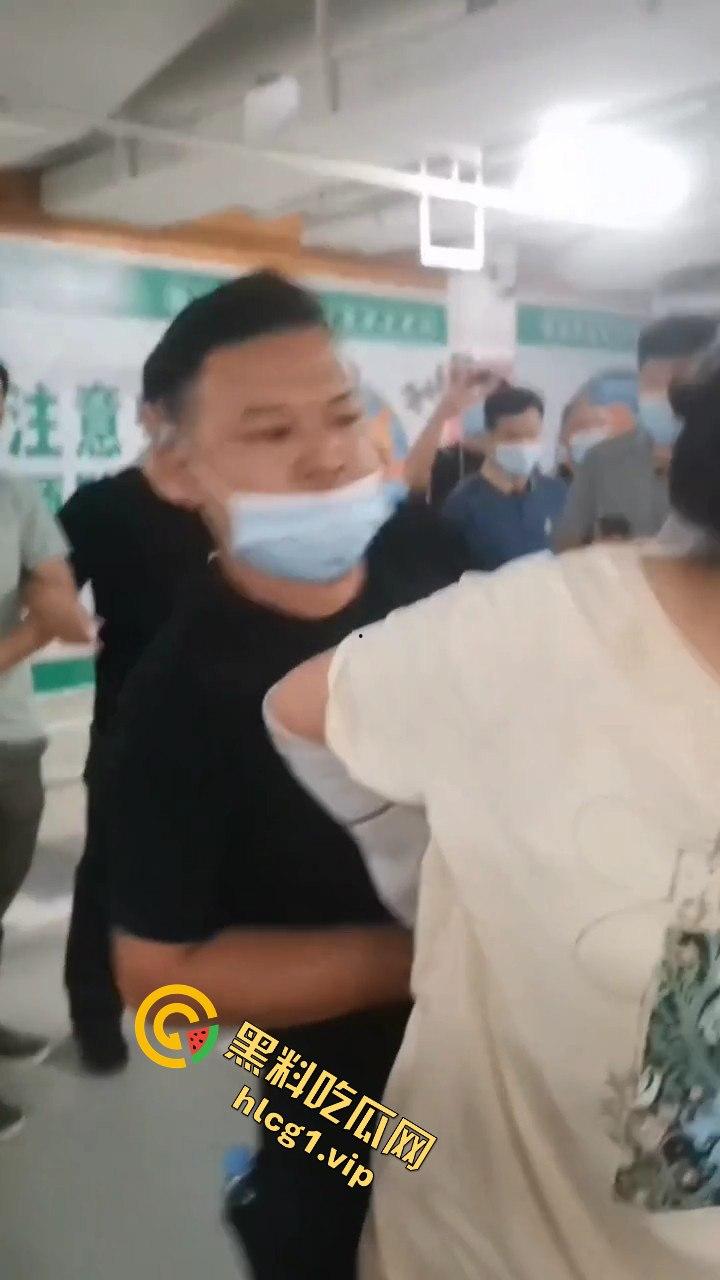 广东惠州惊现黑社会物业?网传物业放几十人围殴业主!-2