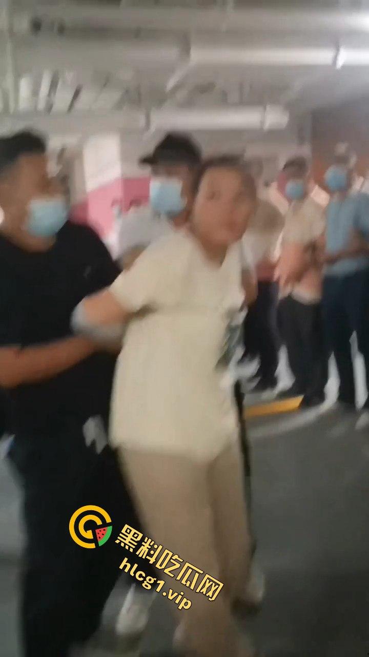 广东惠州惊现黑社会物业?网传物业放几十人围殴业主!-5