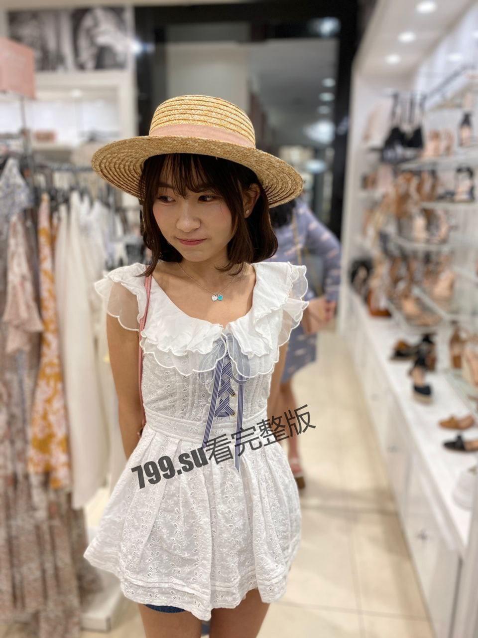 台湾粉嫩学妹 刘宇昕 遇上渣男 粉嫩小穴都快被插烂了-1