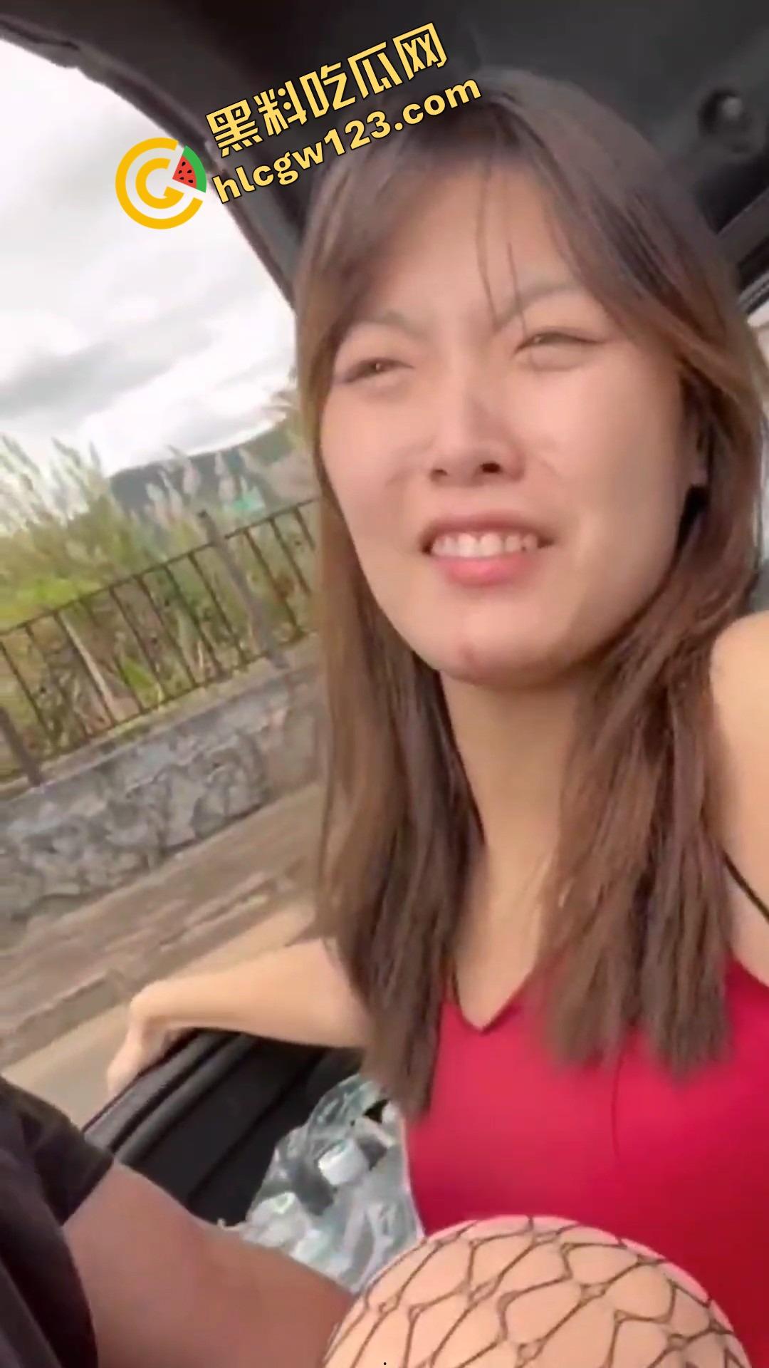 新能源车企都该看，ET6车震首秀野战出圈，白天渔网袜后备箱开干，厂家宣传说宣传能坐下两个人没骗人！-10