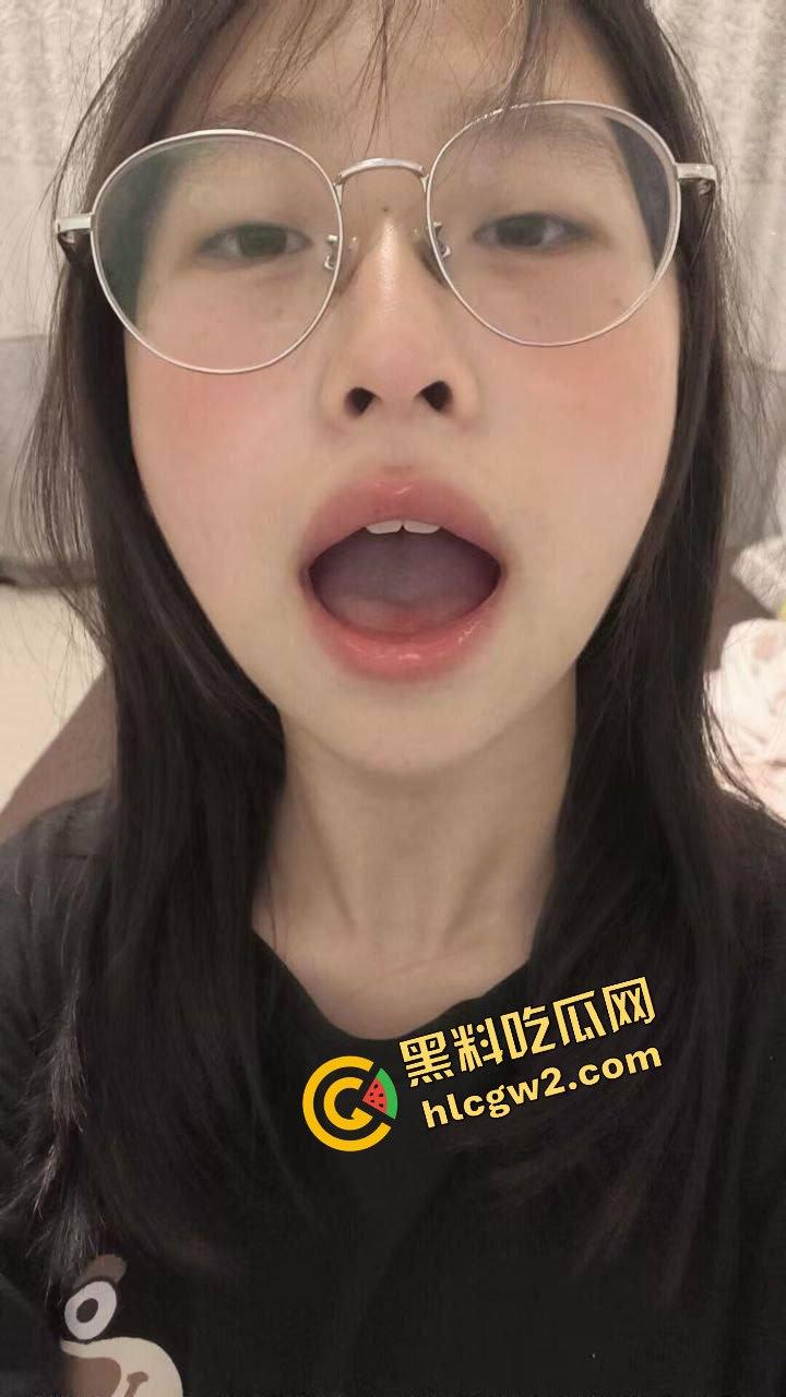 独家曝光!河南科技大学反差母狗『王昱心』公交车骚鸡 换男友如洗手 上位性爱遭泄密!-3