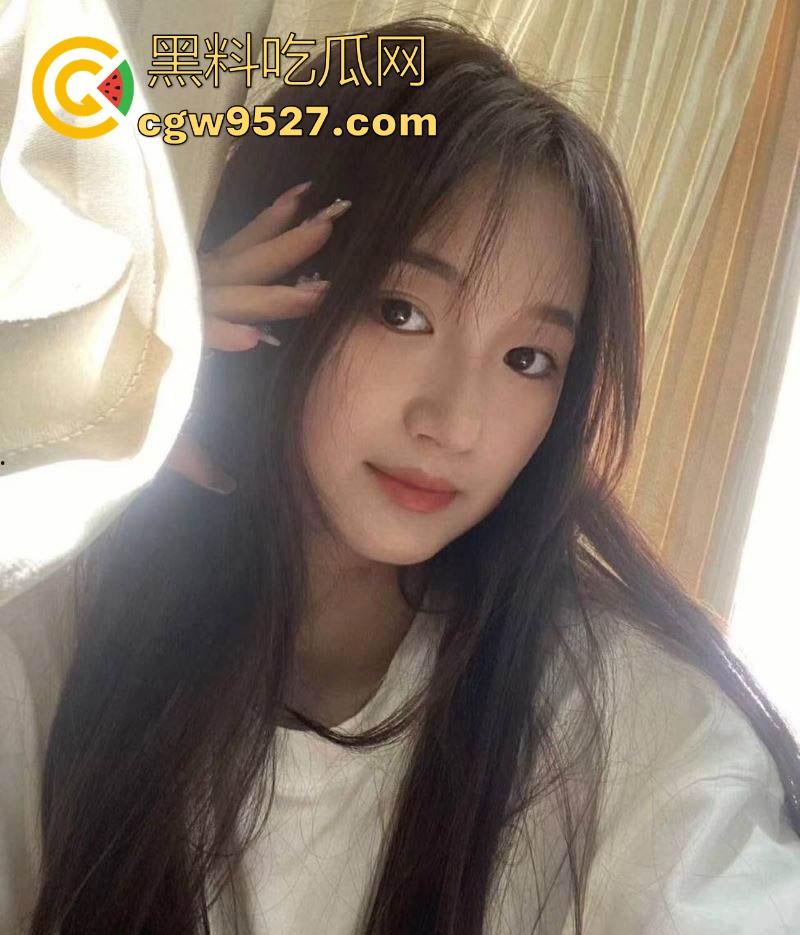 偷情大四女友闺蜜【耿思雨】斯文尤物秒变骚货,饱满肥美的骚穴,湿漉多汁,入爆操内射喷水!-5