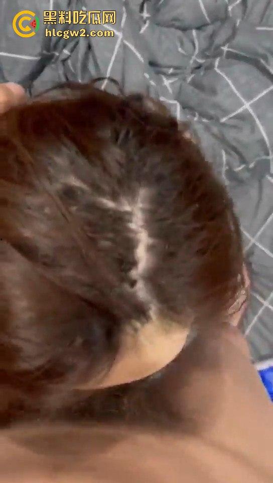 瓜友约炮单位骚鸡【于美晨 】抽完小烟直接无套猛干一晚上 床单湿透逼水多得像流水线!-12