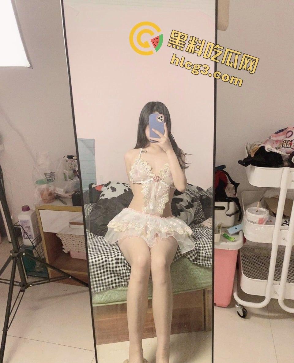 推特巨乳妹子极品肥臀!自拍视频全网爆炸,满满的肉感诱惑-3