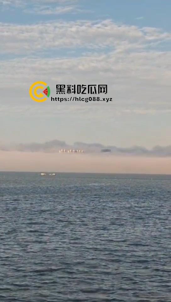 汕头南滨路海市蜃楼震撼现身:网友直播操天奇观,雾里看屌以为神仙下凡!-6