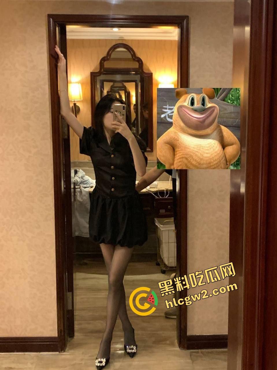 咸宁城市便捷酒店前台小姐『罗怡宁』大哥包养而辞职前台 口交舔屁眼!独家流出!-1