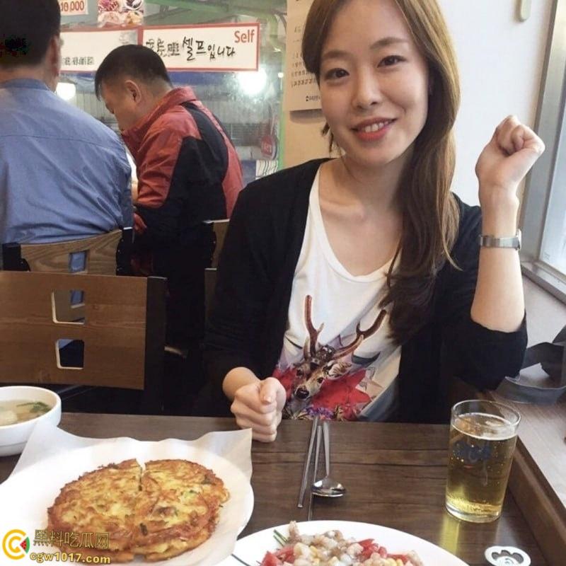 国家电网女员工【沈雨】气质少妇私下约炮成瘾,大量性爱自慰拍摄流出,看得让人欲罢不能!-4