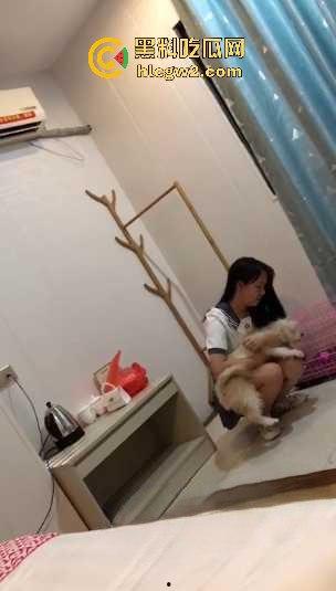 爱狗嫩妹『方雪儿』穿JK服撸狗变约炮 看狗成看成跪着舔肉棒喊主人 骚水四溅被操到失声 反转绝了!-2