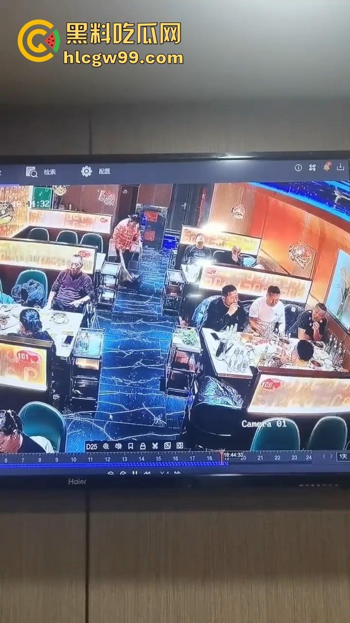 黑龙江密山健晟星期天火锅爆炸性操作,火锅里煮打火机,惊喜套餐还是定时炸弹?过年吃饭吃出爆炸感!-5