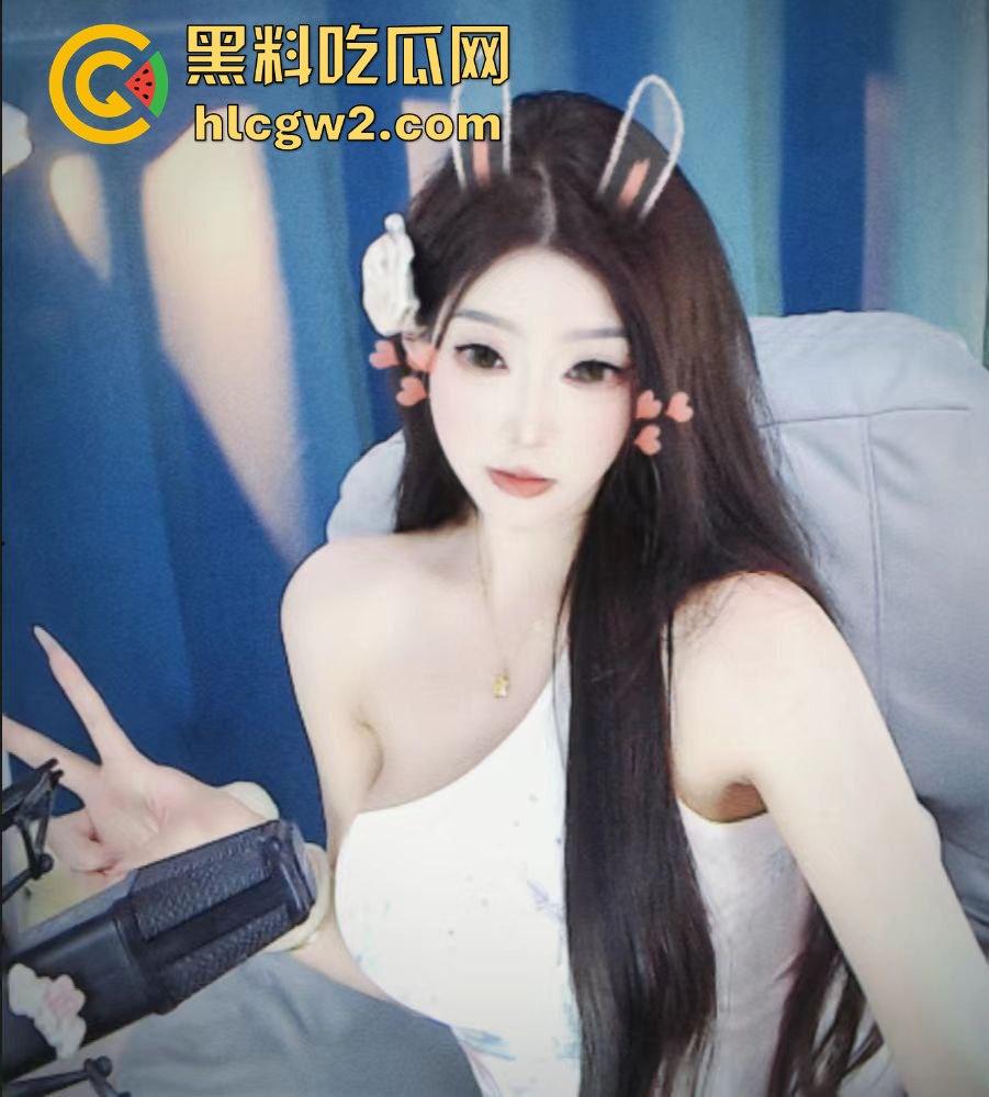 大奶美女主播【宵夜】私拍流出,颜值高得让人嫉妒!金主爆操私密视频流出,刺激到爆!-9