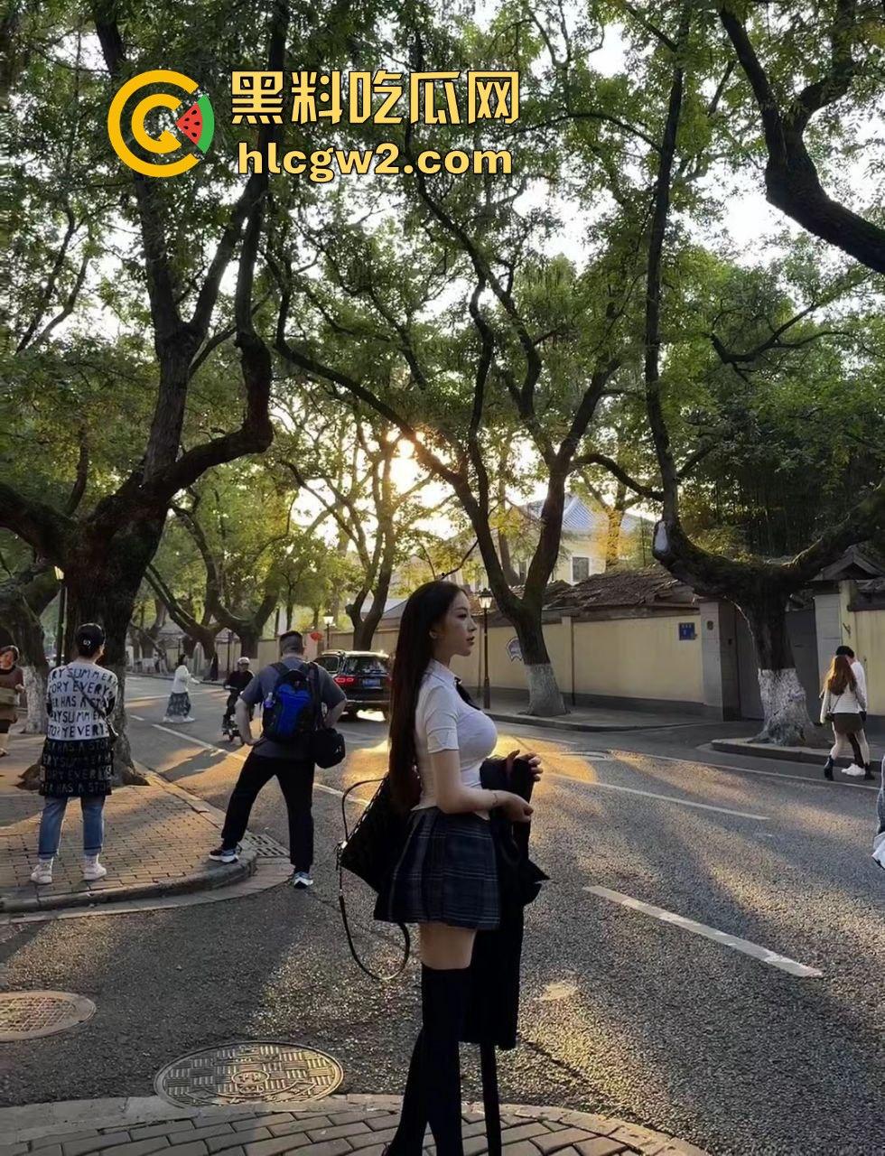 大奶美女主播【宵夜】私拍流出,颜值高得让人嫉妒!金主爆操私密视频流出,刺激到爆!-10