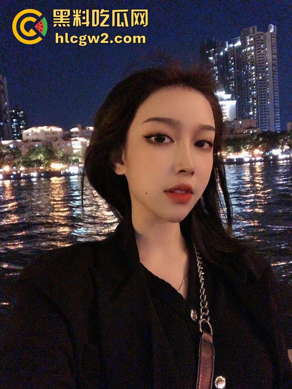 大奶美女主播【宵夜】私拍流出,颜值高得让人嫉妒!金主爆操私密视频流出,刺激到爆!-23