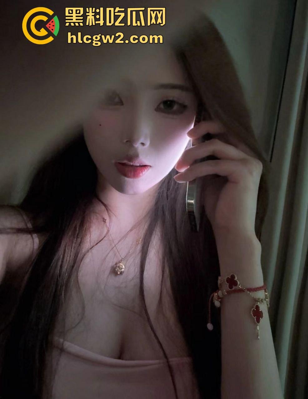 大奶美女主播【宵夜】私拍流出,颜值高得让人嫉妒!金主爆操私密视频流出,刺激到爆!-25