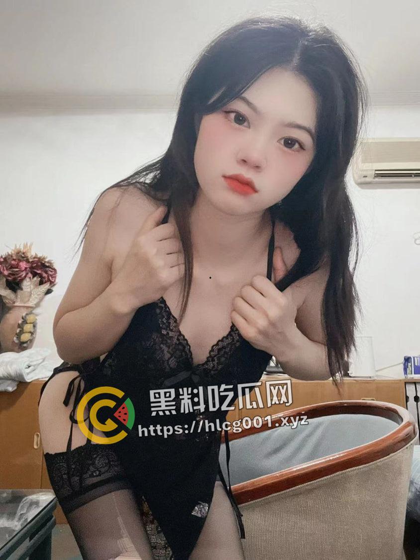 山东商务职业学院反差母狗【吴彩媚】02年幼师 背着男朋友找主人做母狗 露出 炮机 举牌认证 实名曝光-14