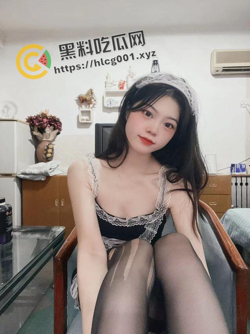 山东商务职业学院反差母狗【吴彩媚】02年幼师 背着男朋友找主人做母狗 露出 炮机 举牌认证 实名曝光-18