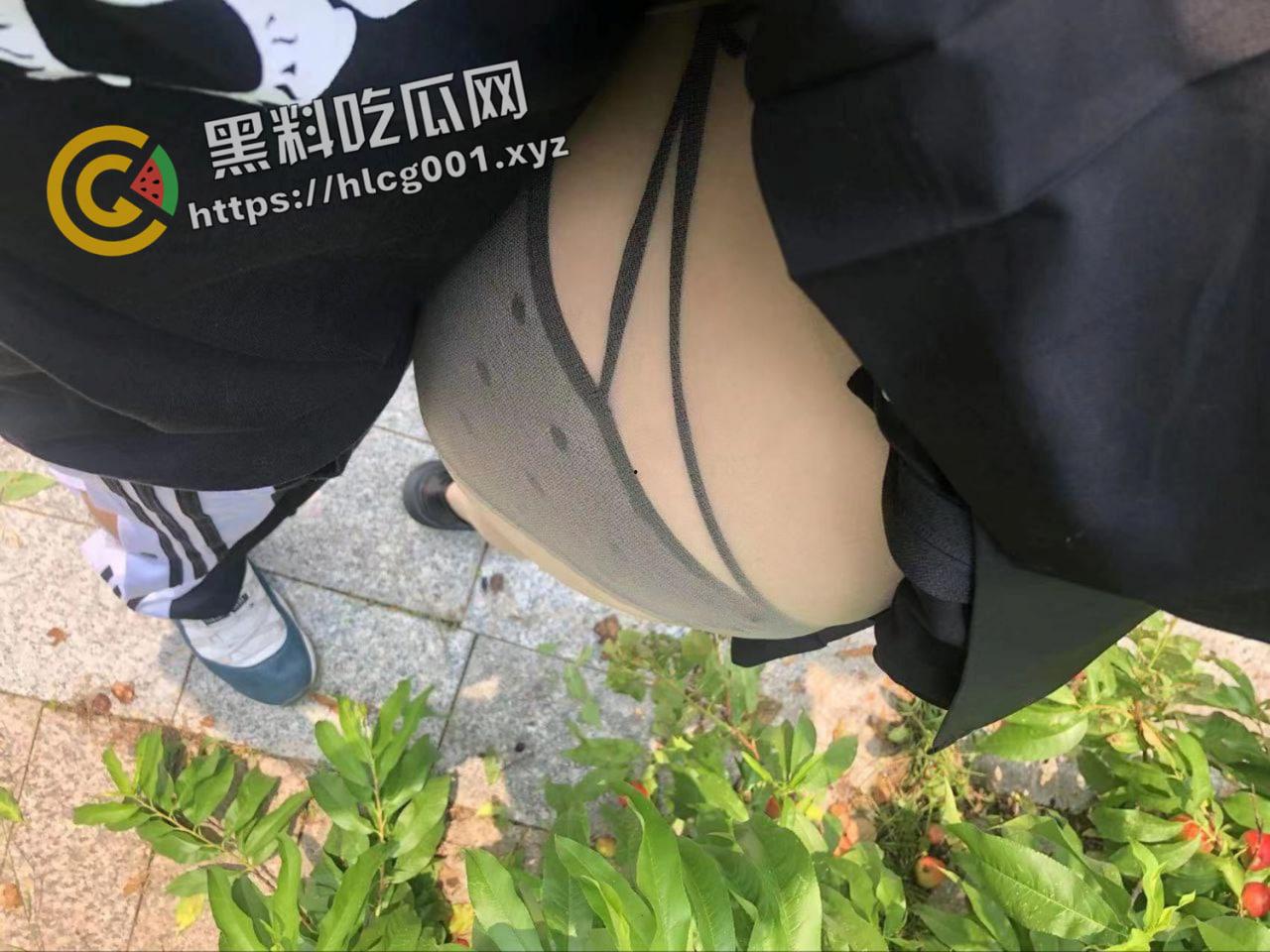 山东商务职业学院反差母狗【吴彩媚】02年幼师 背着男朋友找主人做母狗 露出 炮机 举牌认证 实名曝光-44