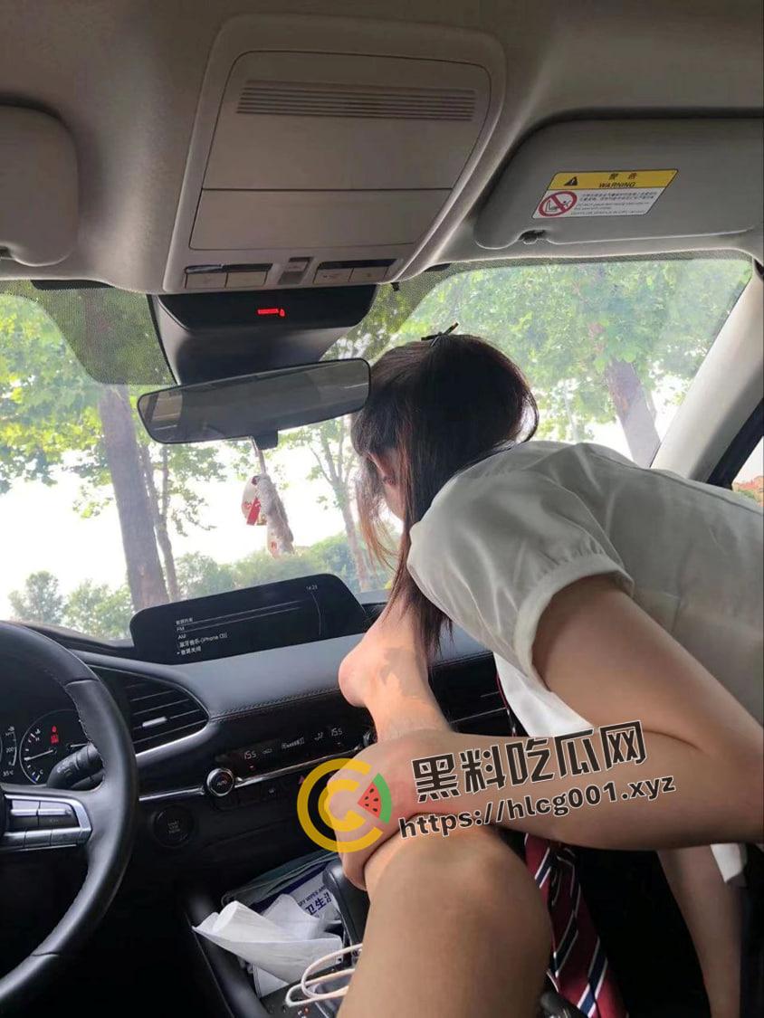 山东商务职业学院反差母狗【吴彩媚】02年幼师 背着男朋友找主人做母狗 露出 炮机 举牌认证 实名曝光-56