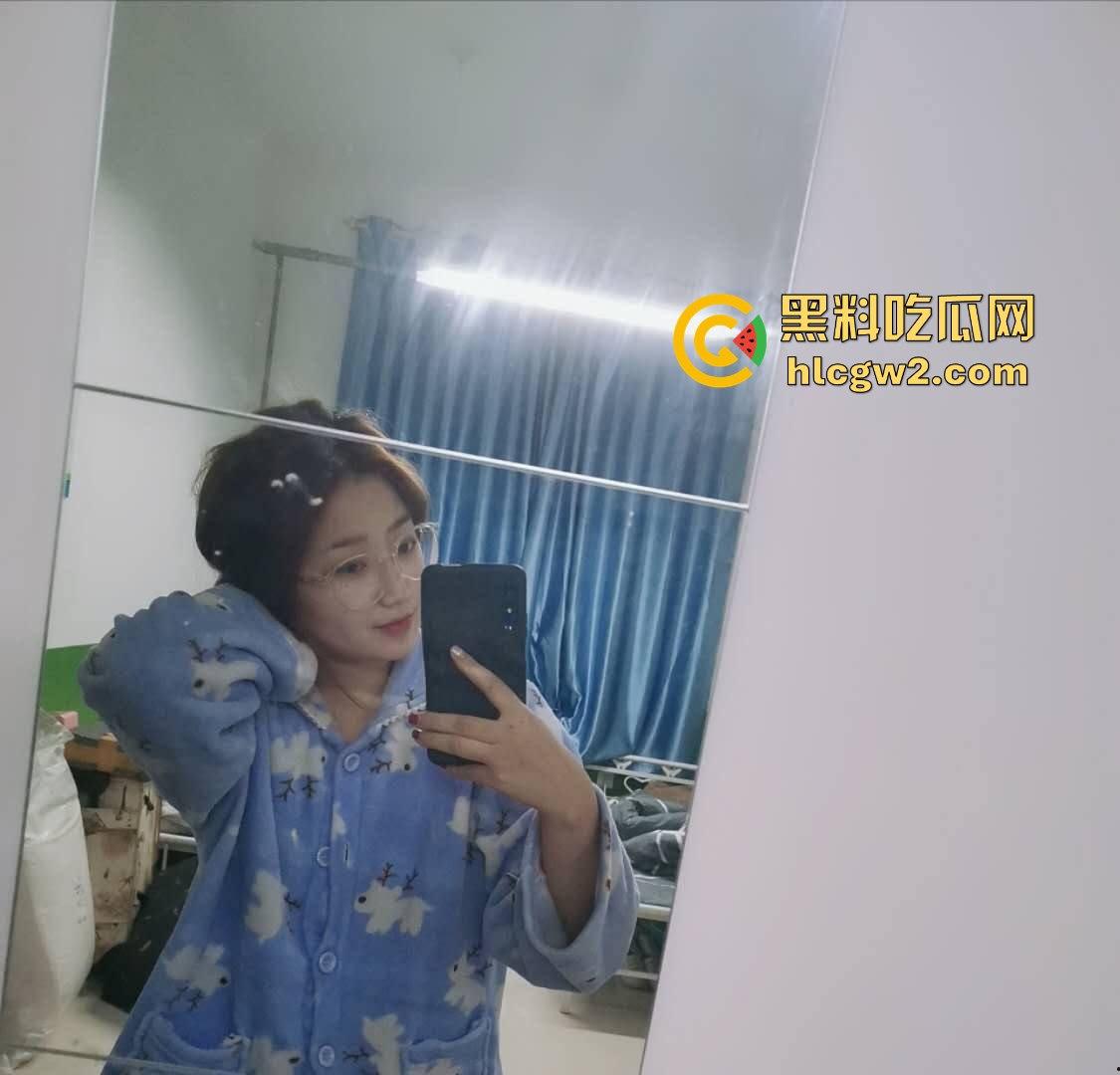 瓜友投稿酒店约炮极品良家人妻 无套直入内射 骚逼水多夹得紧 干得小少妇娇喘不止 爽到飞起！-10