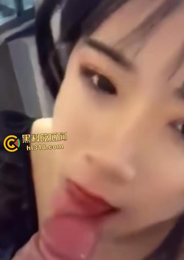 江苏校服辣妹勾搭精神小伙酒店开战,黑丝美腿一流口技狂吸蛋蛋,估计老公都没这待遇吧?-8