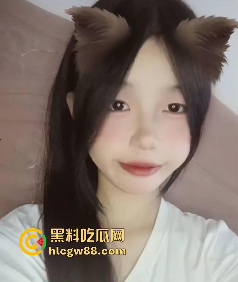 长沙工商职业学院极品学妹【陈梦怡】清纯面孔下的真面目曝光 在镜前嫩穴被干成淫靡水帘洞-2