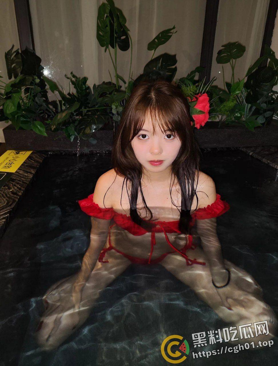 重磅流出!超高颜值学妹被暴力调教 黑丝足交 4p爆操 欲仙欲死的肉便器-4