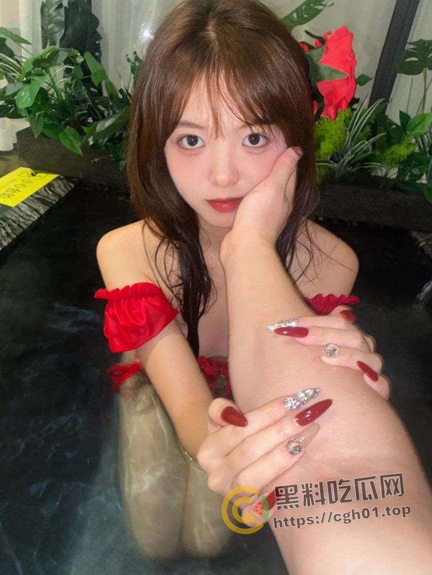 重磅流出!超高颜值学妹被暴力调教 黑丝足交 4p爆操 欲仙欲死的肉便器-8