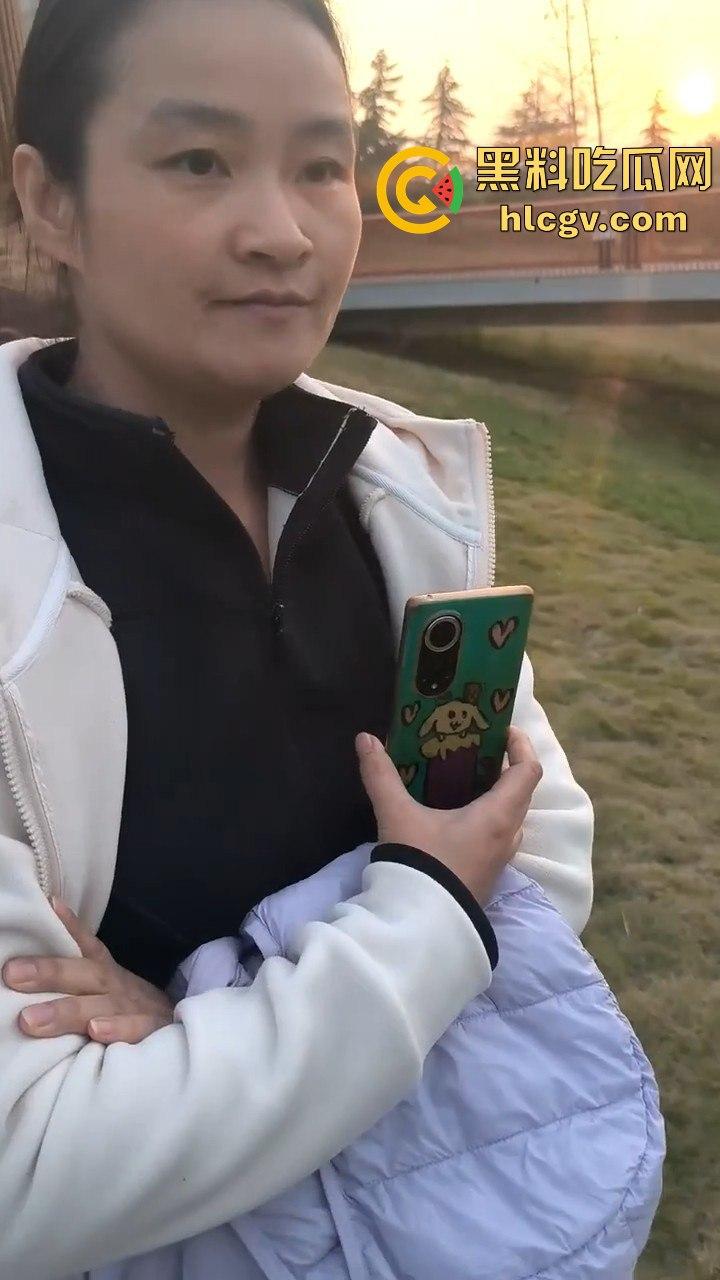 山东网友爆料熊孩子河边射高抛箭!家长嚣张不听劝,网友无奈报警处理!-10