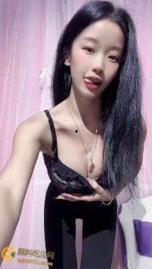 快手清纯网红【敏媚儿】,榜一大哥定制骚舞流出,极品身材反差骚舞,扭臀顶胯摸穴自慰 ,诱惑值爆棚 !-2