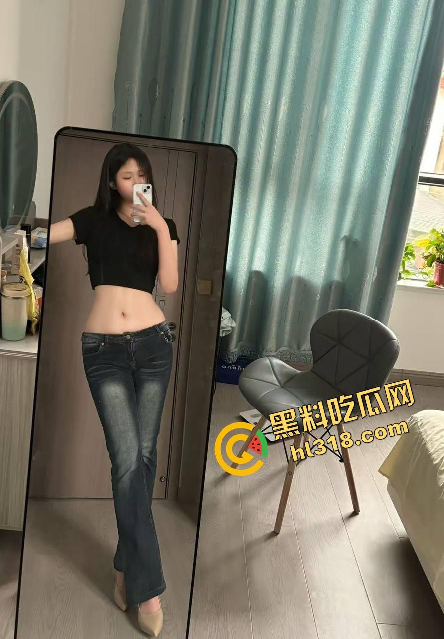 注意音量,史上最吓人的叫床声,是尖叫鸡大战震动棒,女的边操边鬼吼,男的以为打通任督二脉!-2