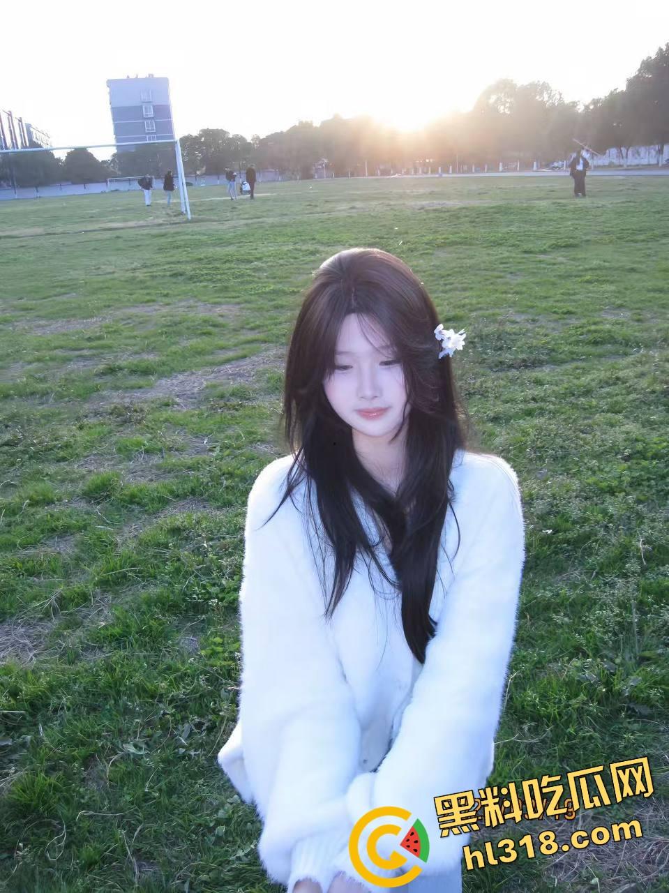 注意音量,史上最吓人的叫床声,是尖叫鸡大战震动棒,女的边操边鬼吼,男的以为打通任督二脉!-7