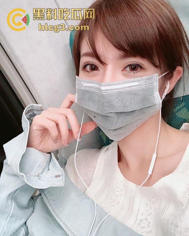 【震撼爆料】华航空姐『Qbee』私拍淫乱群P开房视频流出,火辣表现惊呆万千网友!-17