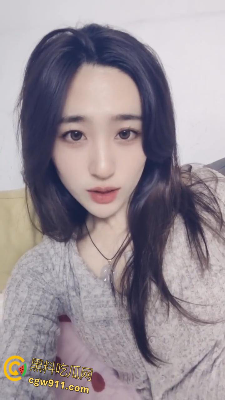 重庆少妇【赵晓丽】，偷偷下海当裸体模特，还跟摄影师出轨偷情，母狗般被人玩弄，无套爆操粉嫩小穴 ！-1