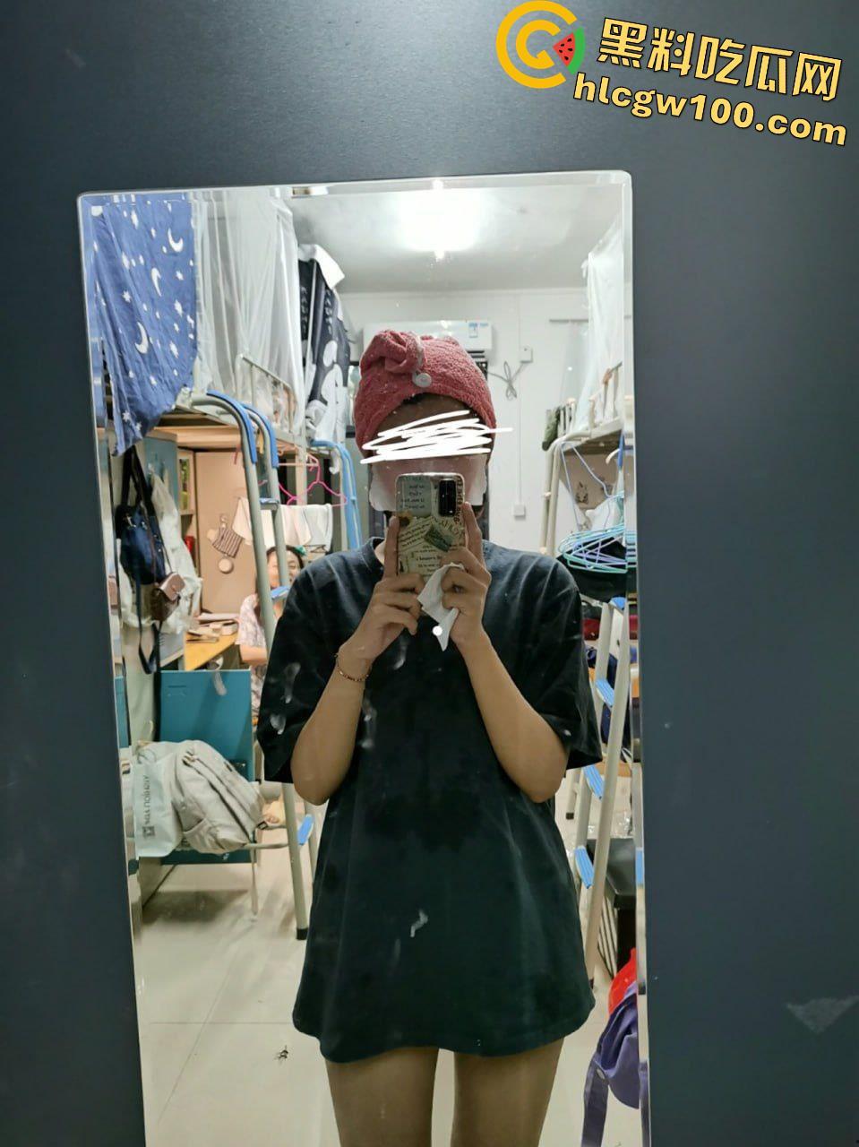 深圳女高清纯反差妹妹【张颖】 ，打飞机口爆技法娴熟，撅屁股被插是尽显风骚-1