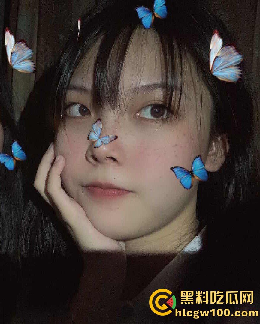 深圳女高清纯反差妹妹【张颖】 ，打飞机口爆技法娴熟，撅屁股被插是尽显风骚-3