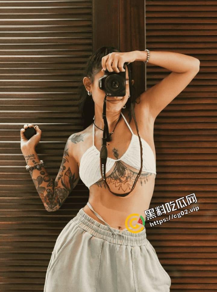 31岁港女舞蹈导师 江宝莹 携带‘液体大麻’入境鹿儿岛被捕!被网友起底 咸湿发骚影片 只不过是个沉迷毒品的骚货-5