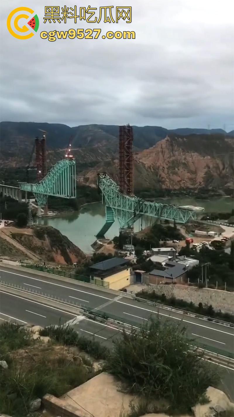 川青铁路青海段尖扎黄河特大桥,发生施工绳索断裂事故,已造成7人遇难9人失联,救援工作正在开展-8