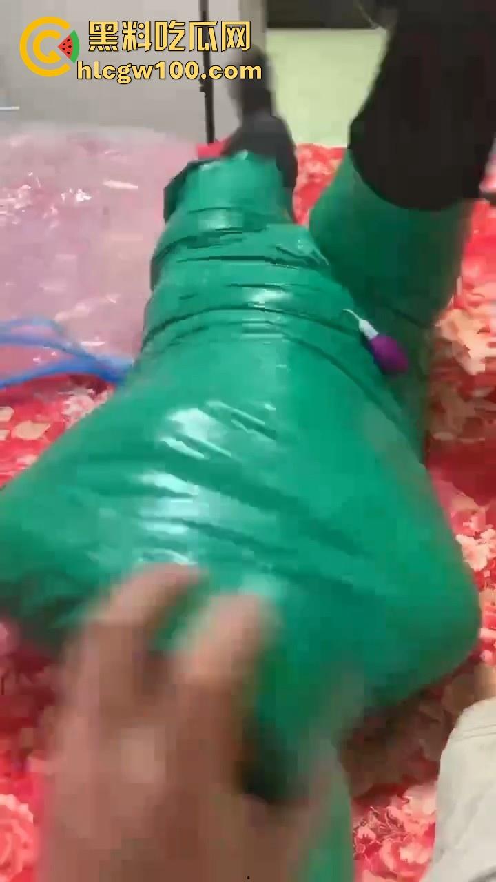 奇葩重口味SM小游戏窒息性爱,这样过后是不是女主更容易高潮?-7