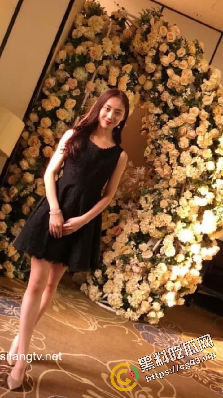 《重磅泄密》流出视图反差婊 极品瑜伽 老师 【林依婷】 清纯女神沦为骚母狗-4